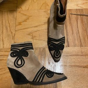 Jeffrey Campbell wedge ankle cowboy bootie 7.5